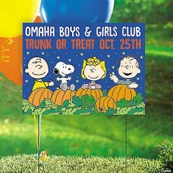 Promo 👏 Personalized Peanuts® 🧛 Halloween Trunk-or-Treat Yard Sign 🥰